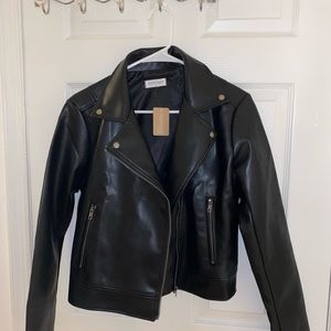 Vestique Black Leather Jacket (M)